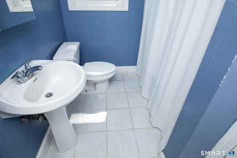 7 Raynham Road East Haven CT 06512