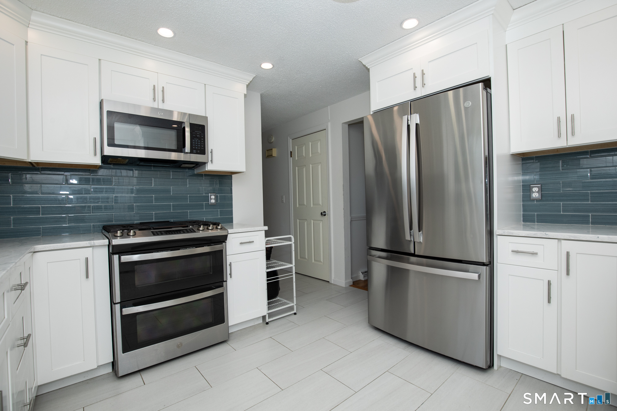 7 Raynham Road East Haven CT 06512