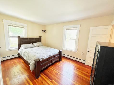 46 Glenwood Street Manchester CT 06040