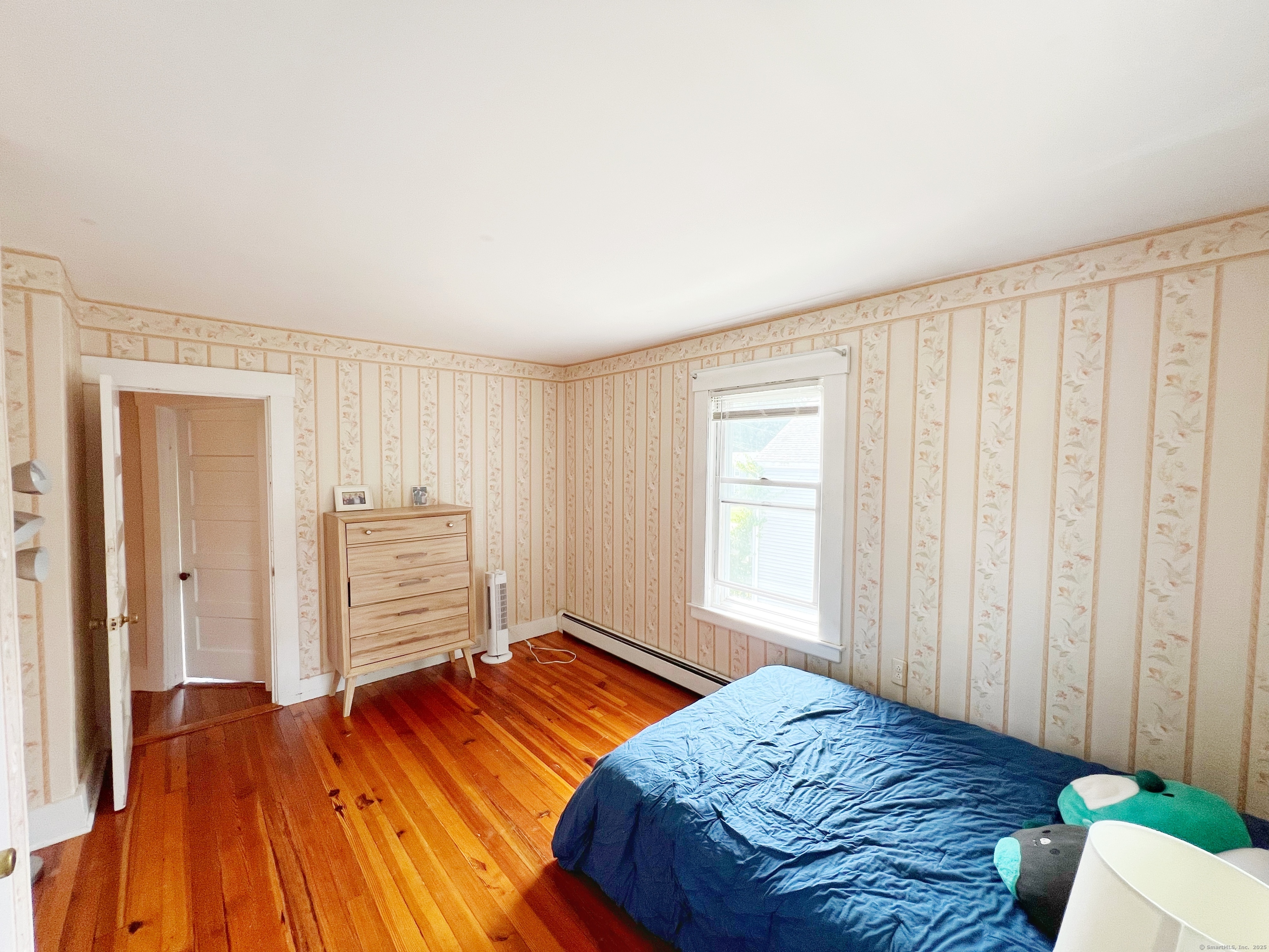 46 Glenwood Street Manchester CT 06040