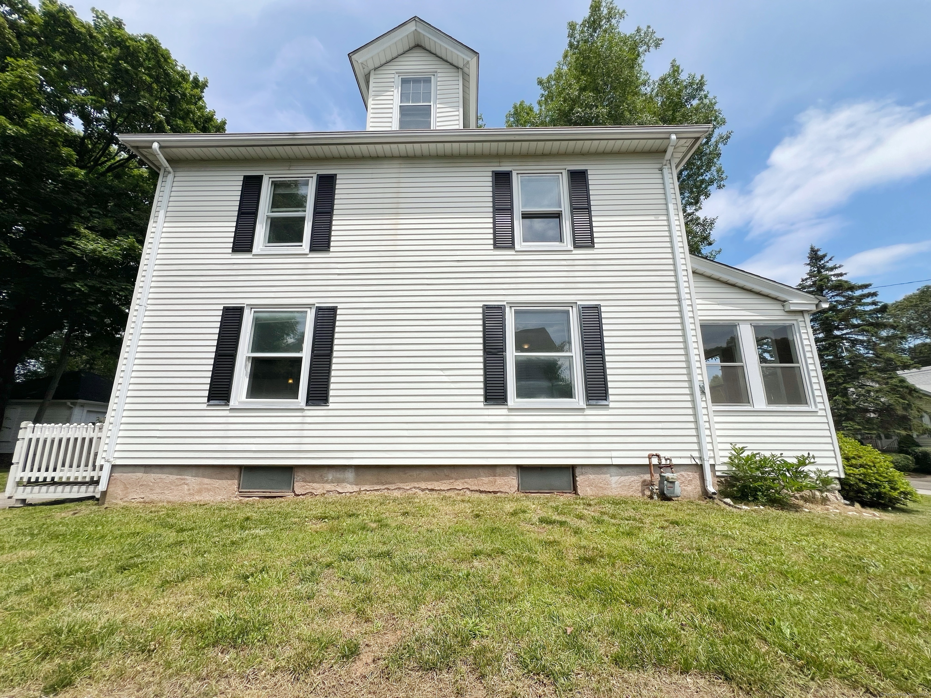 46 Glenwood Street Manchester CT 06040