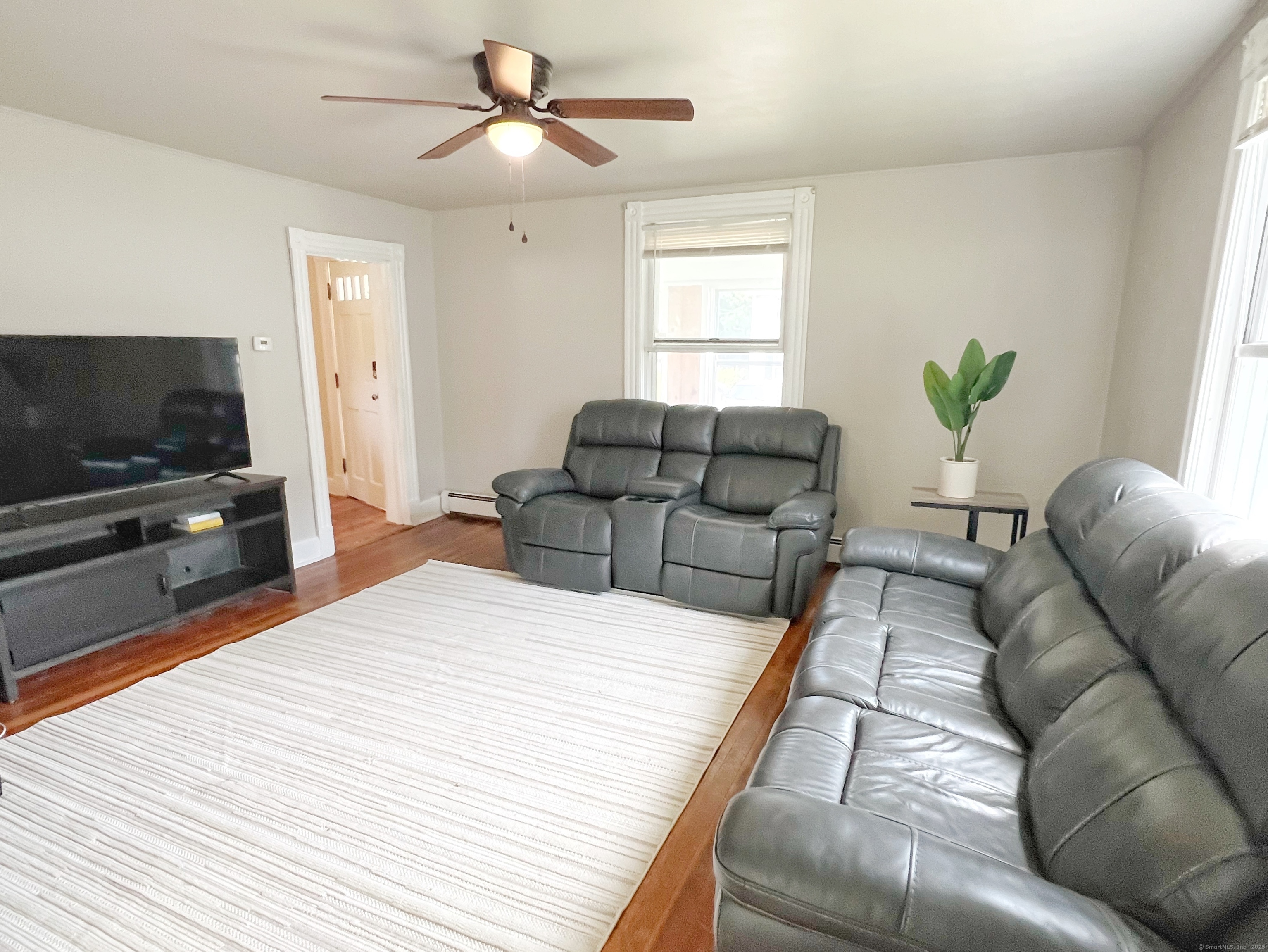 46 Glenwood Street Manchester CT 06040