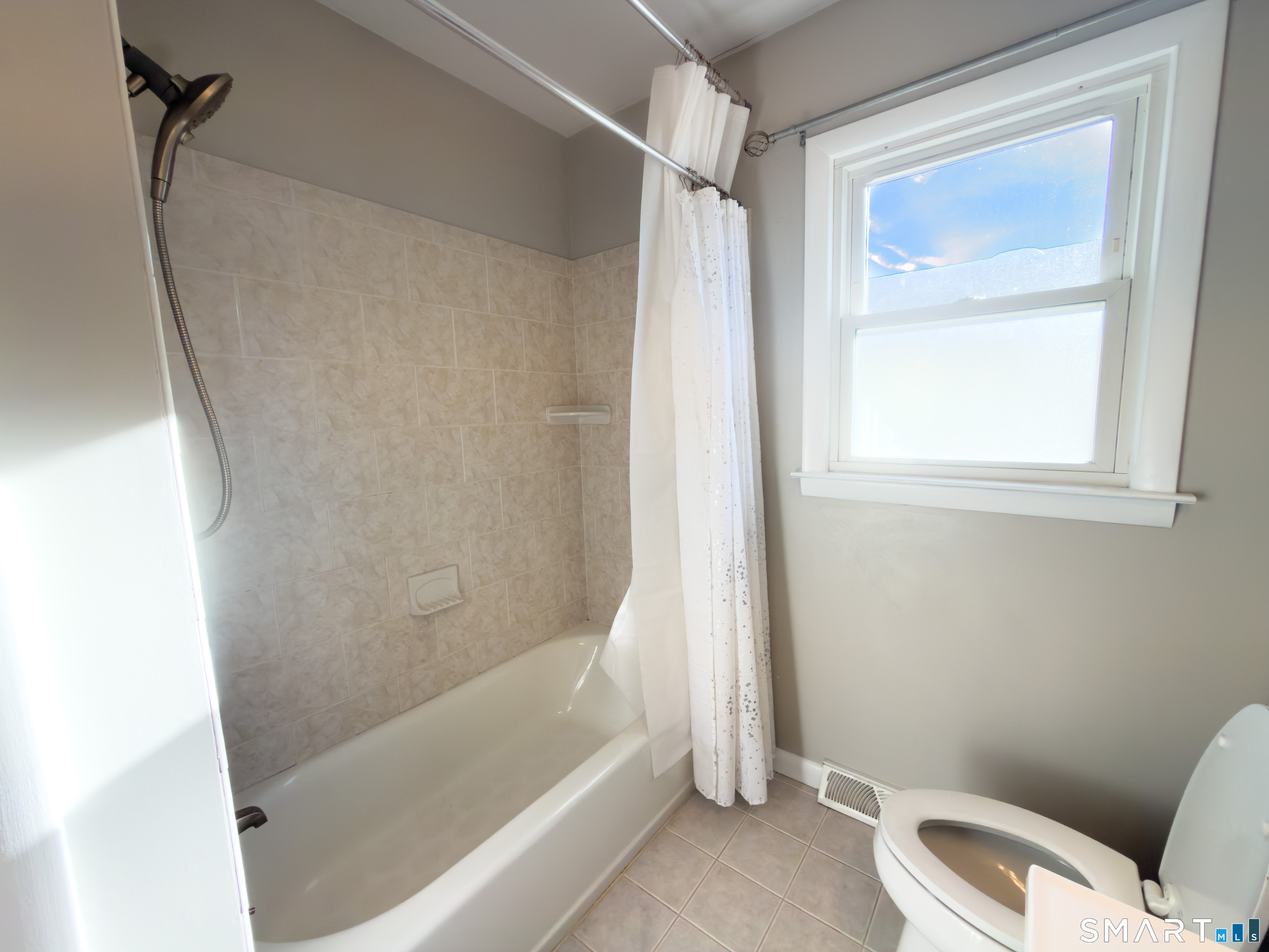 108 Harding Avenue West Haven CT 06516