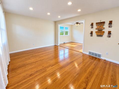 108 Harding Avenue West Haven CT 06516