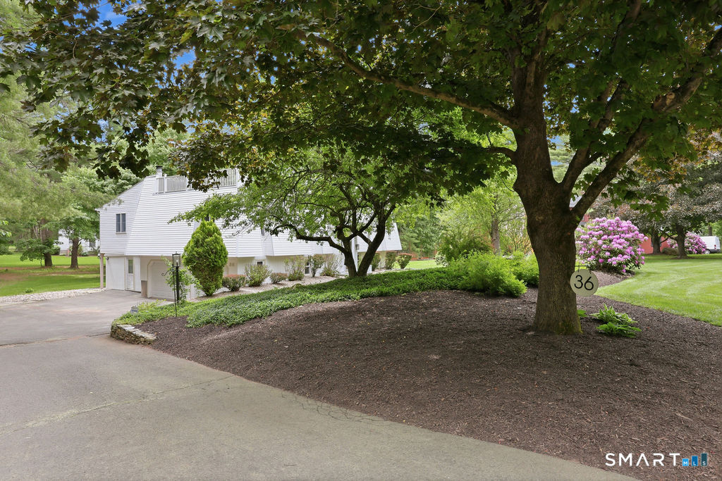 36 Banks Road Simsbury CT 06070
