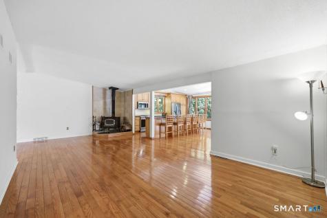 36 Banks Road Simsbury CT 06070