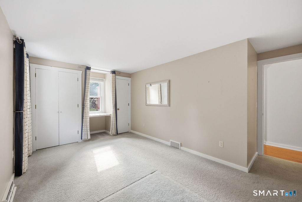 36 Banks Road Simsbury CT 06070