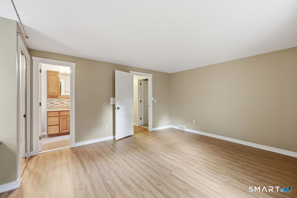 36 Banks Road Simsbury CT 06070