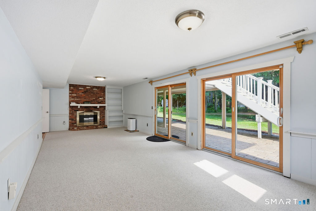 36 Banks Road Simsbury CT 06070