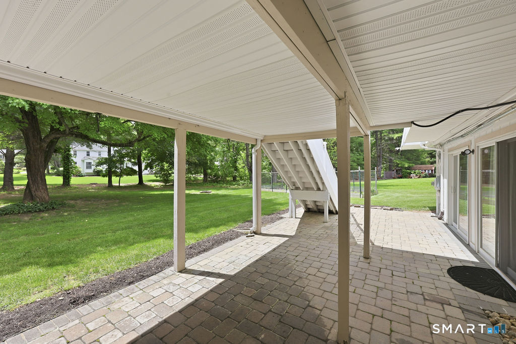 36 Banks Road Simsbury CT 06070