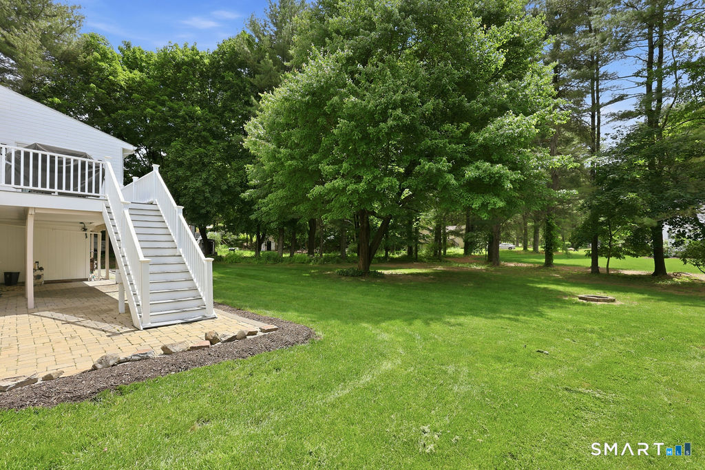 36 Banks Road Simsbury CT 06070