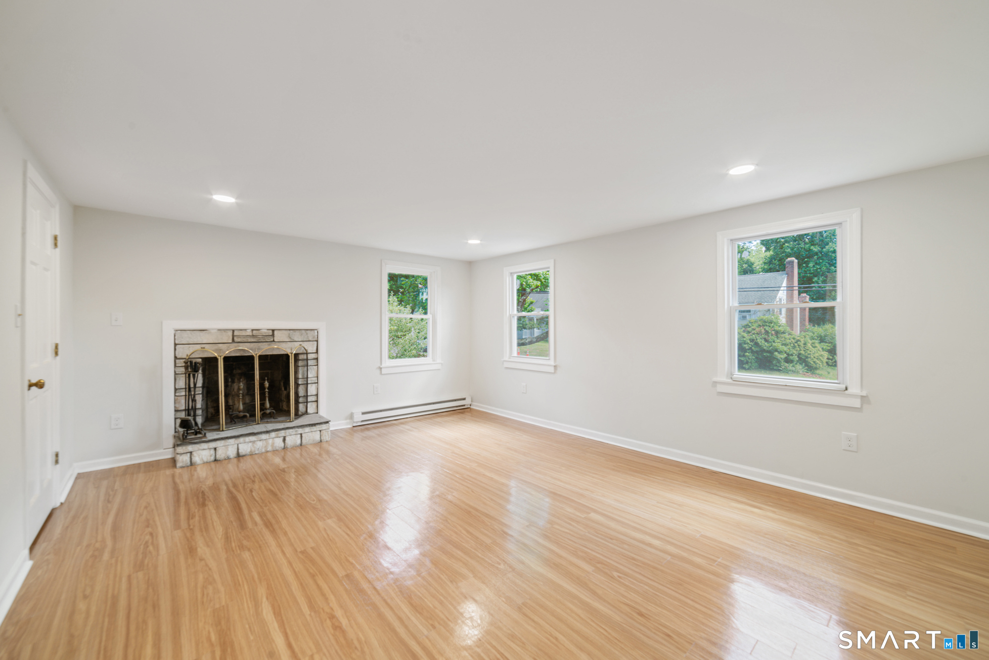 48 Lardner Road Bristol CT 06010