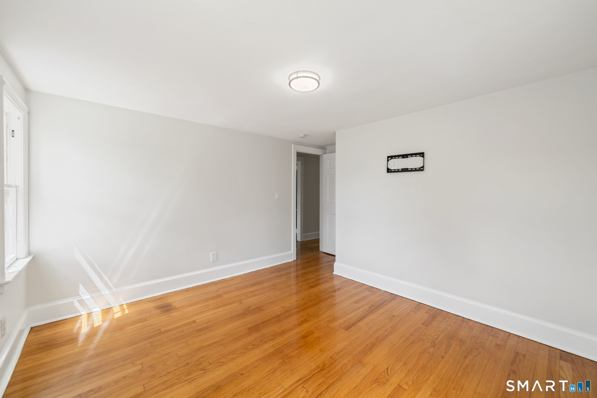 48 Lardner Road Bristol CT 06010