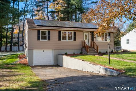 26 Wellwood Circle Vernon CT 06066