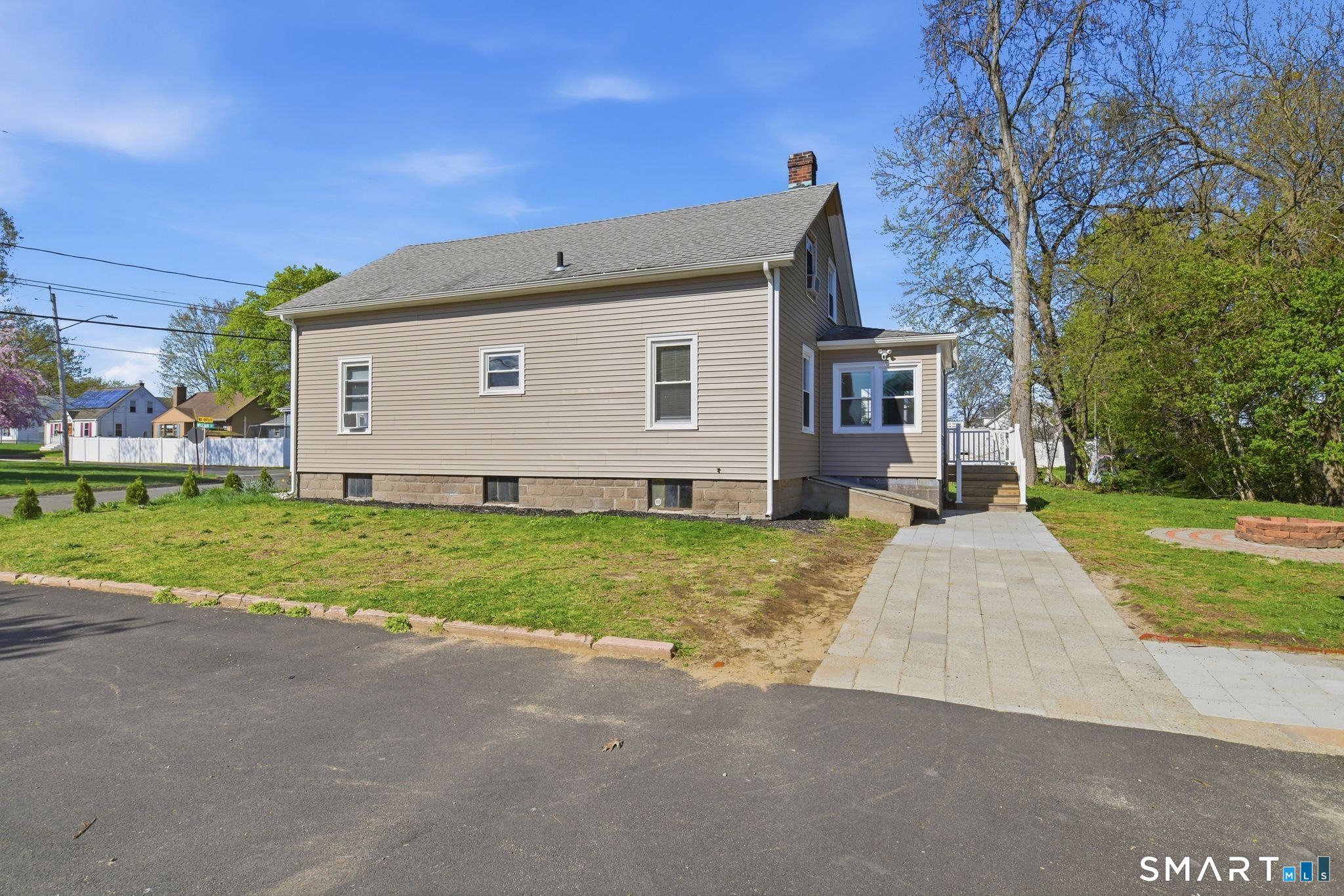 10 Parker Street Enfield CT 06082