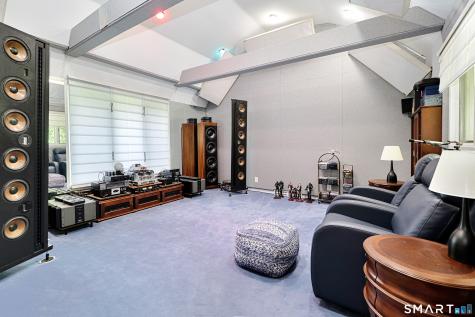 67 Valley Circle Fairfield CT 06825