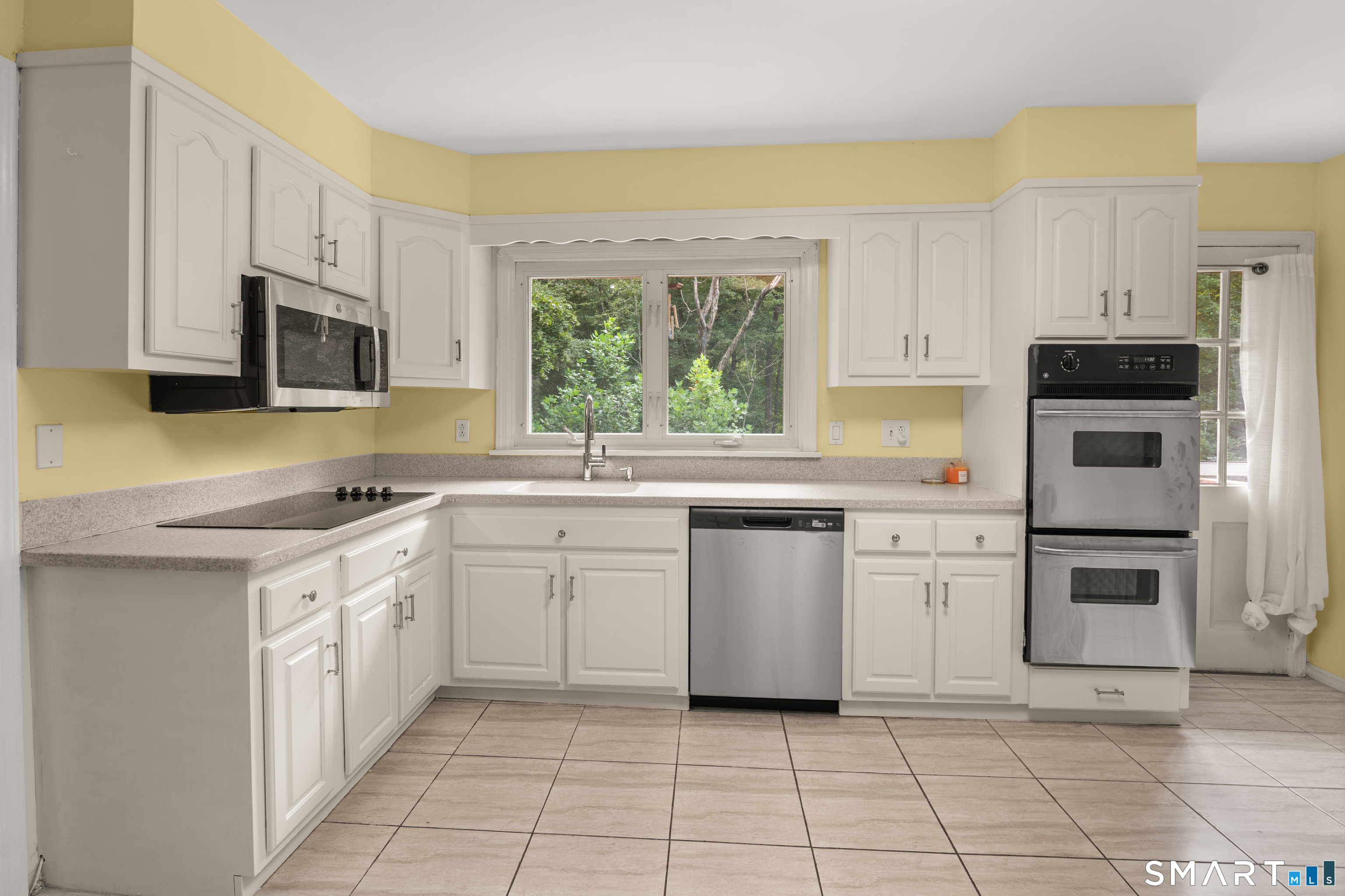 113 Dogwood Lane Stamford CT 06903