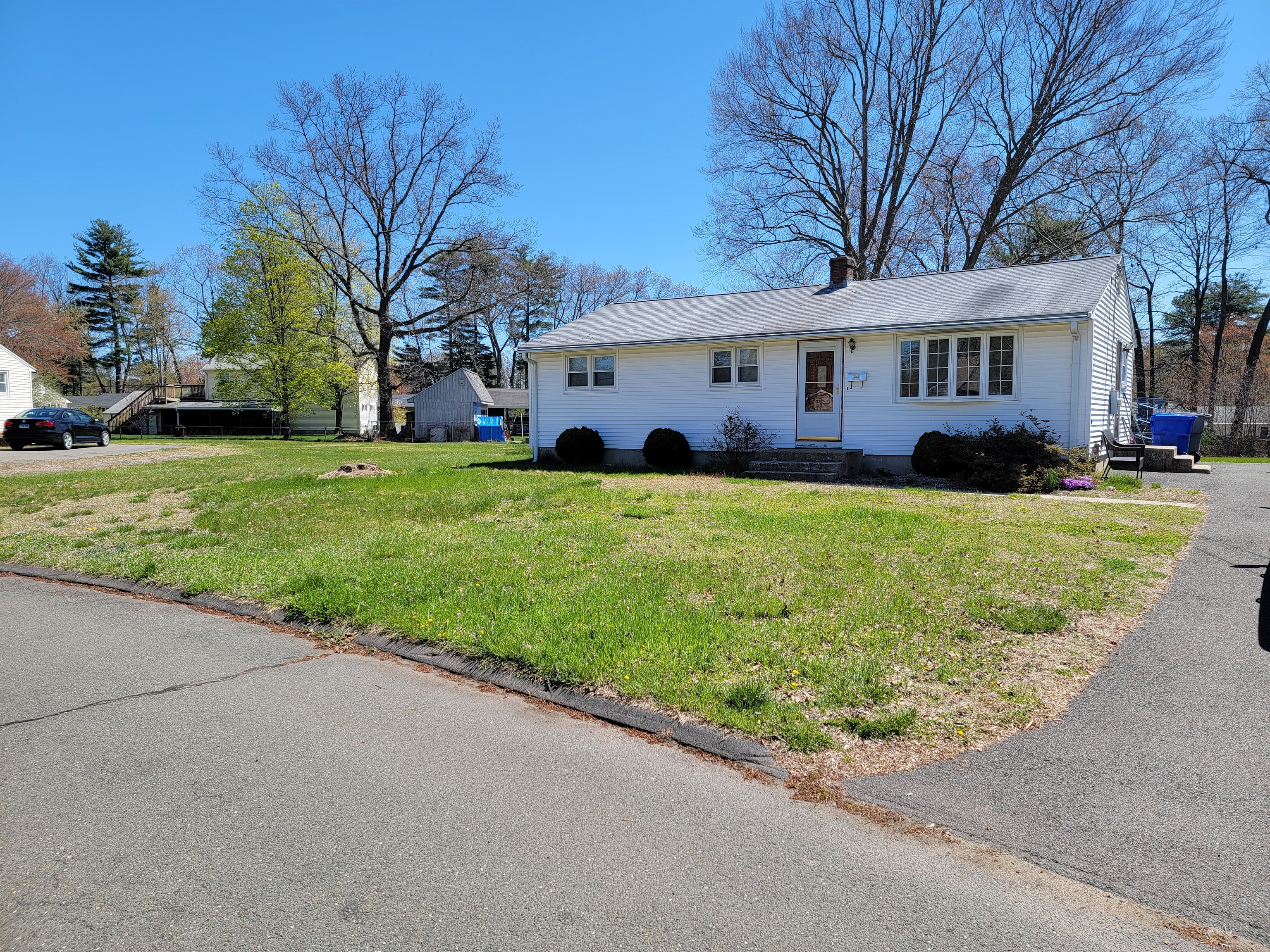 18 Marble Road Enfield CT 06082