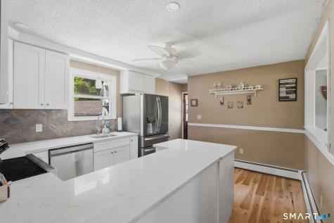 524 Gracey Avenue Meriden CT 06451