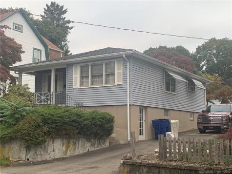 17 Roland Street Waterbury CT 06706