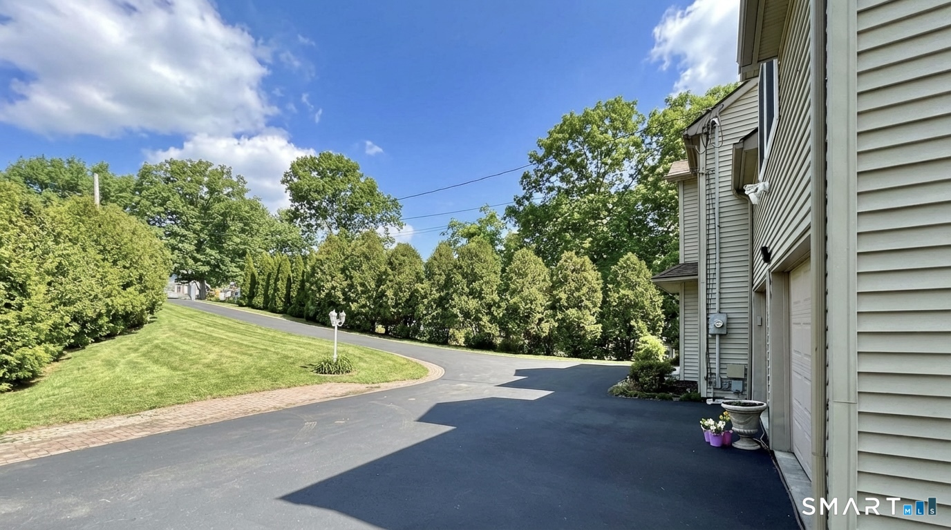 25 Stephen Street Derby CT 06418