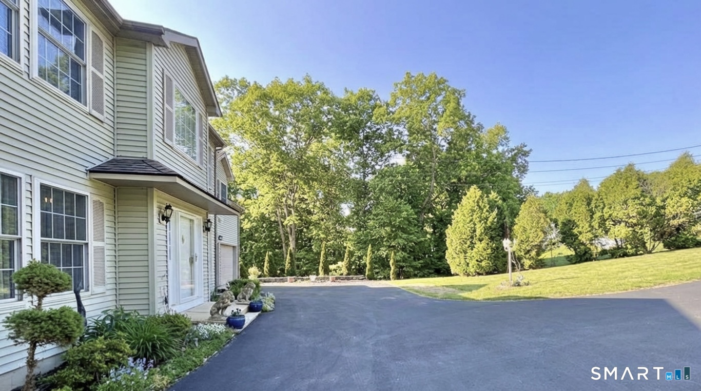 25 Stephen Street Derby CT 06418