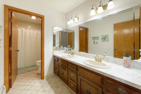 46 Cliffside Drive Wallingford CT 06492