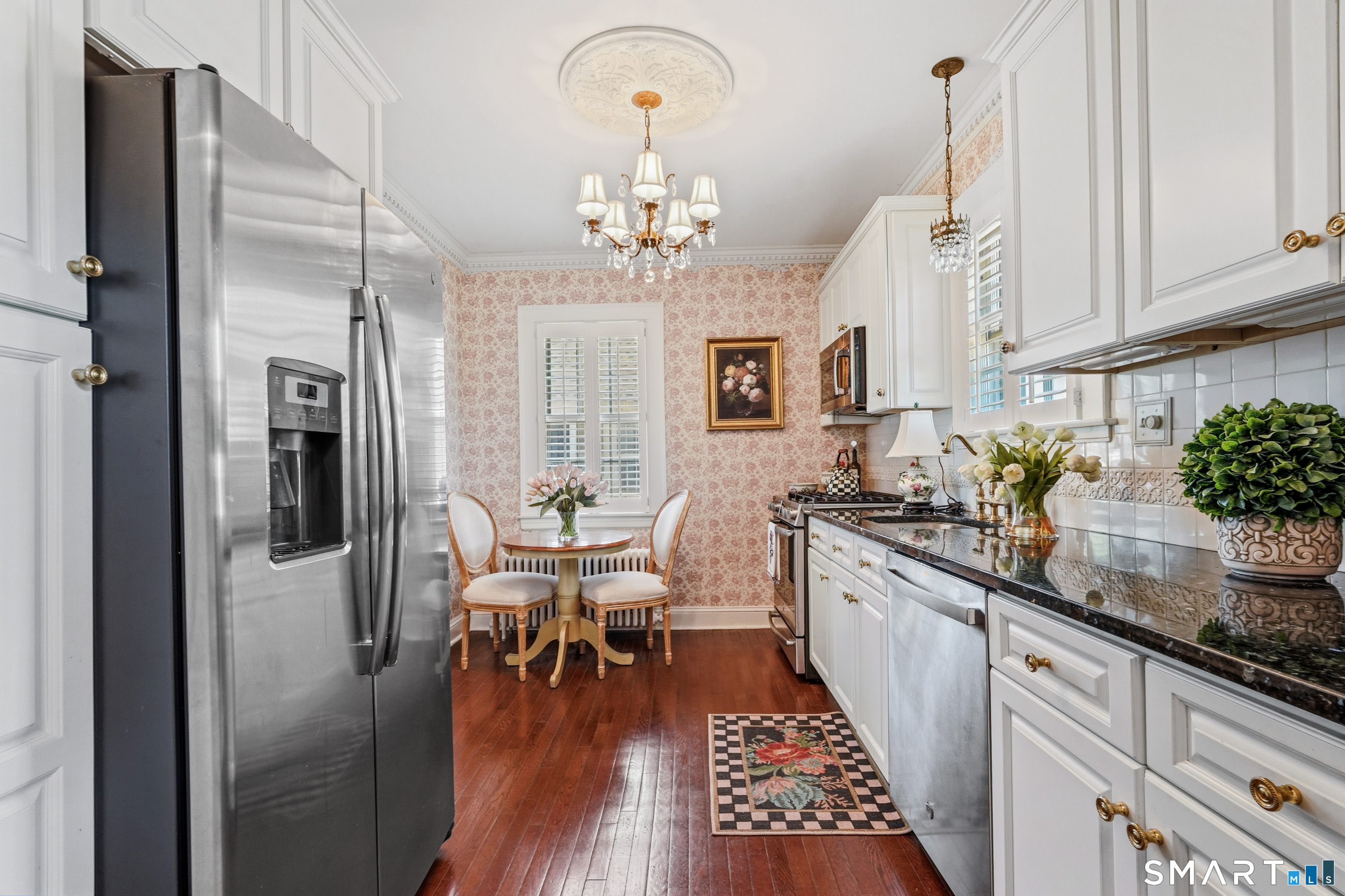 42 Newport Avenue West Hartford CT 06107