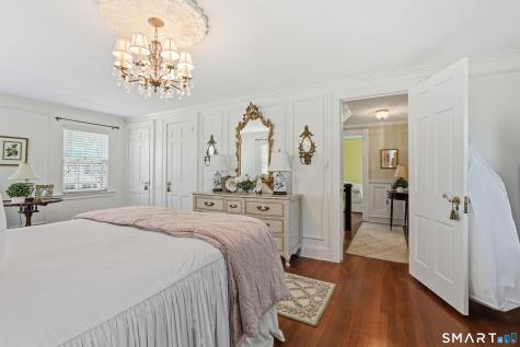 42 Newport Avenue West Hartford CT 06107