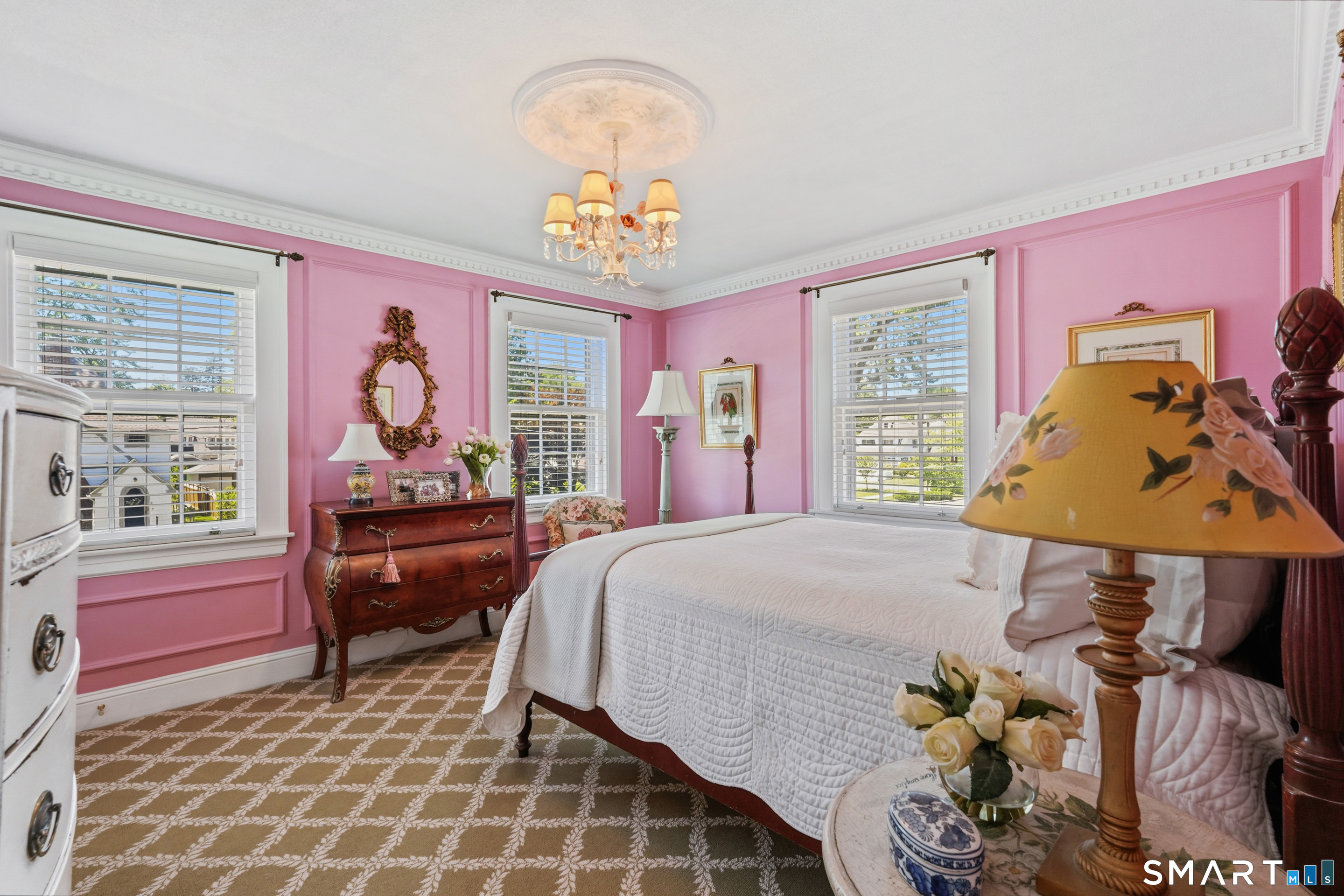 42 Newport Avenue West Hartford CT 06107
