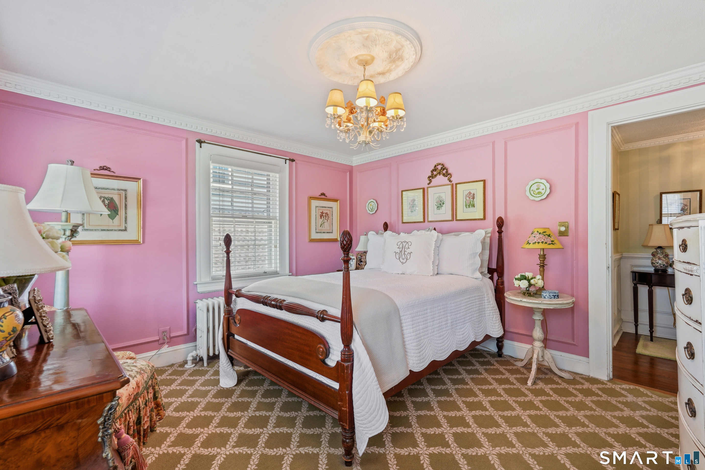 42 Newport Avenue West Hartford CT 06107