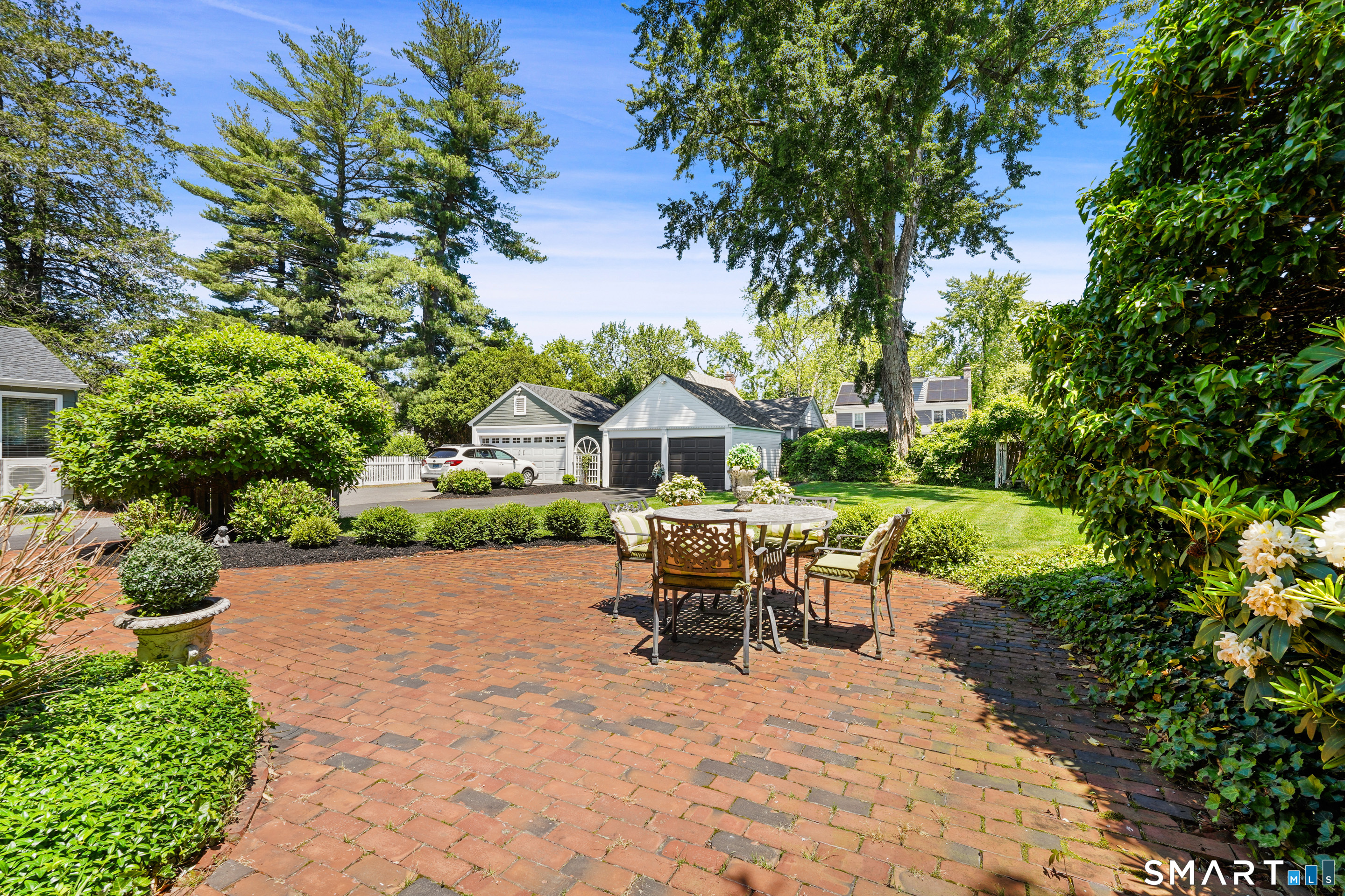 42 Newport Avenue West Hartford CT 06107