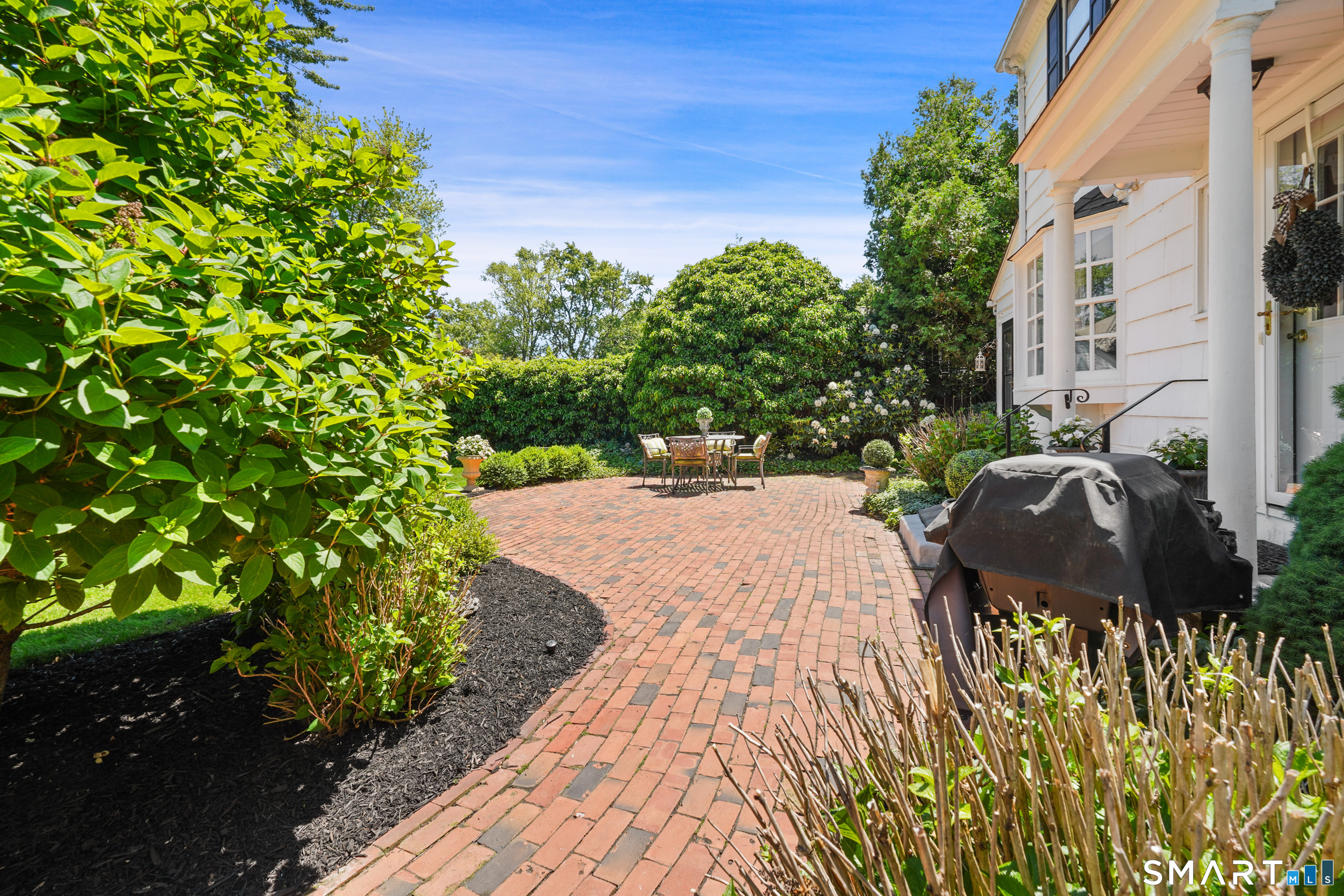 42 Newport Avenue West Hartford CT 06107