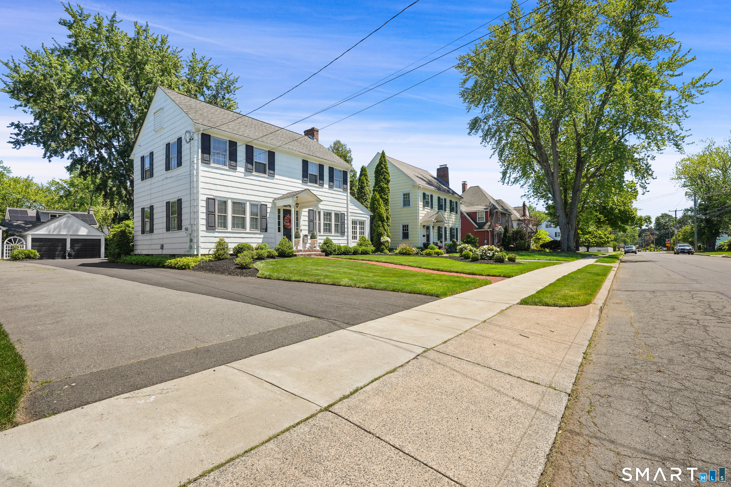 42 Newport Avenue West Hartford CT 06107