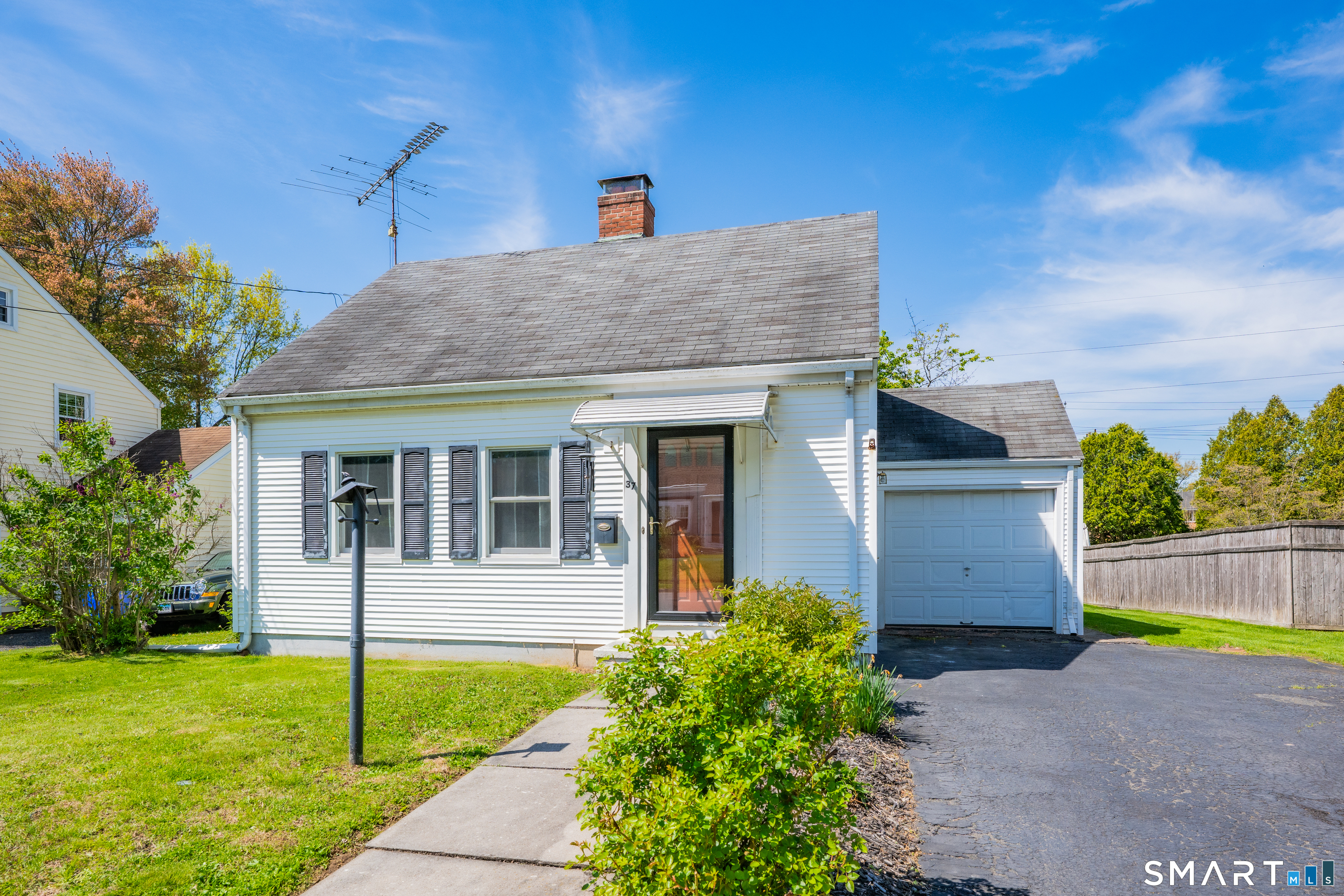 37 Harmund Place Wethersfield CT 06109