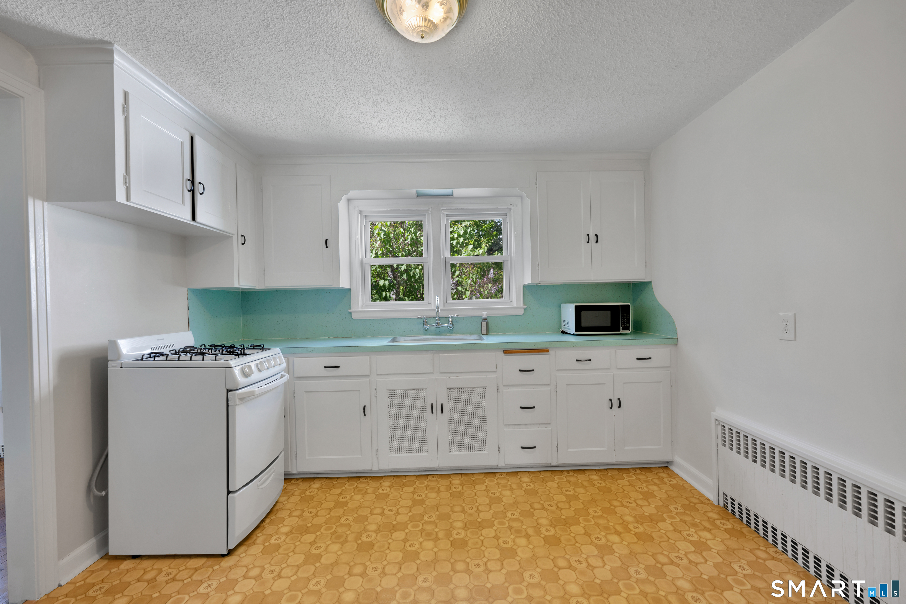 37 Harmund Place Wethersfield CT 06109