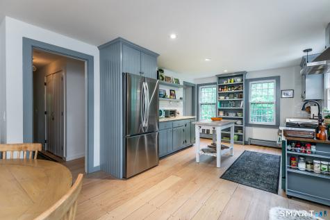 25 Dark Entry Road Bethlehem CT 06751