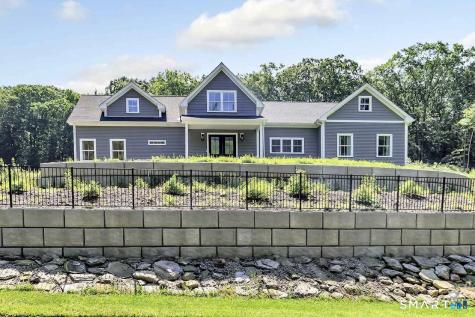 33 Old Country Road Oxford CT 06478