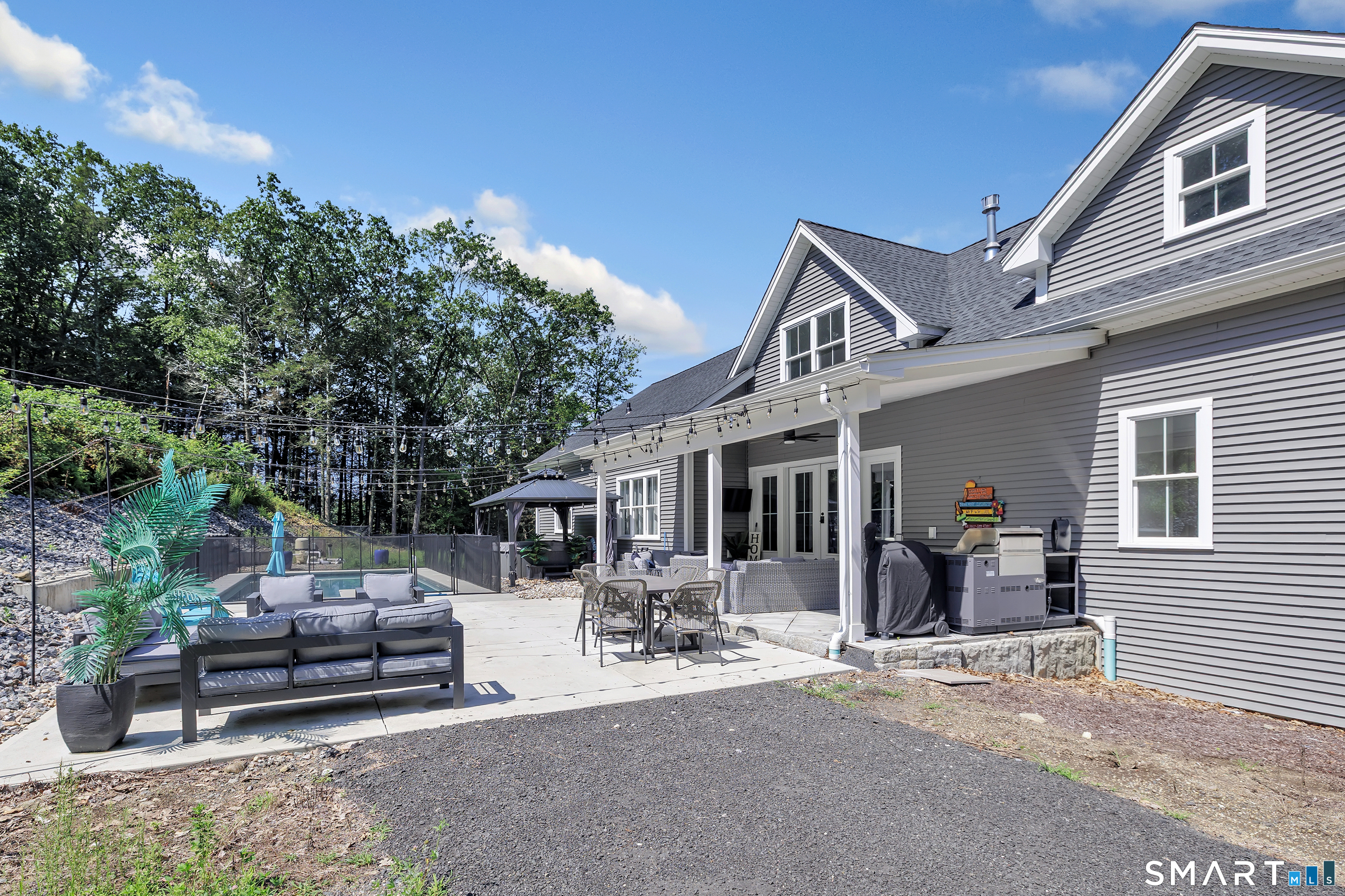 33 Old Country Road Oxford CT 06478