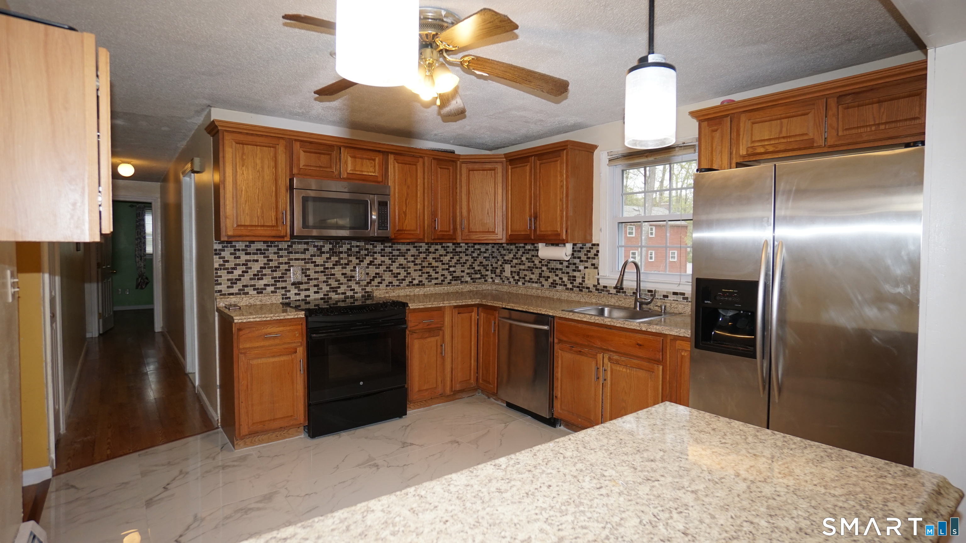 20 Ezra Silva Lane Windsor CT 06095