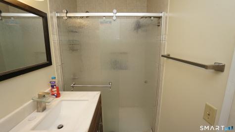 20 Ezra Silva Lane Windsor CT 06095