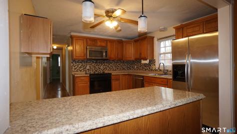 20 Ezra Silva Lane Windsor CT 06095