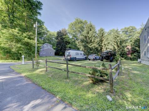 20 Hampton Trail Wallingford CT 06492