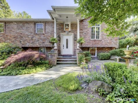 20 Hampton Trail Wallingford CT 06492