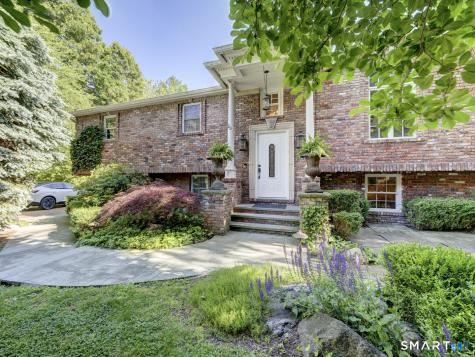 20 Hampton Trail Wallingford CT 06492