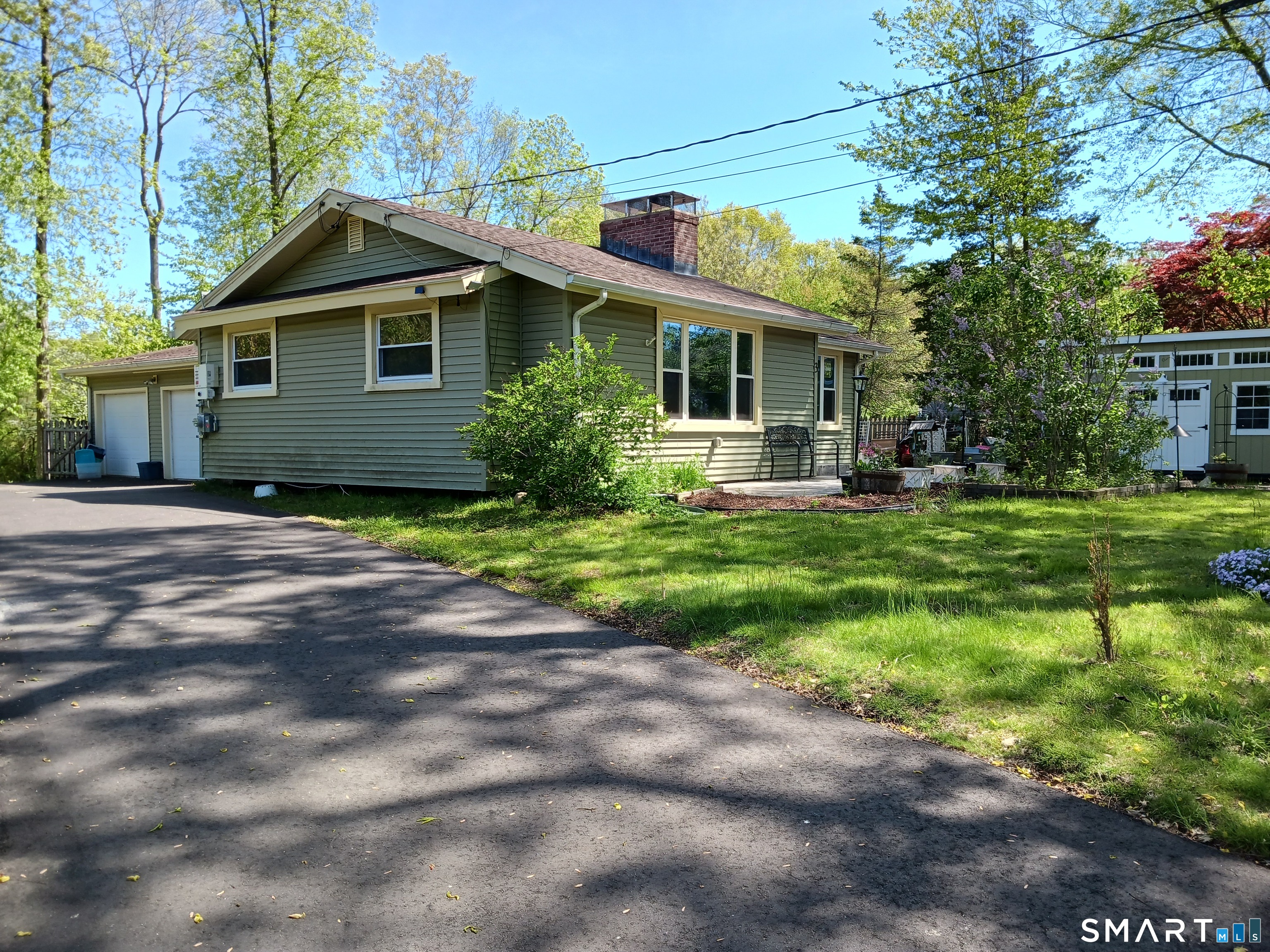 3 Vinegar Hill Road Ledyard CT 06335