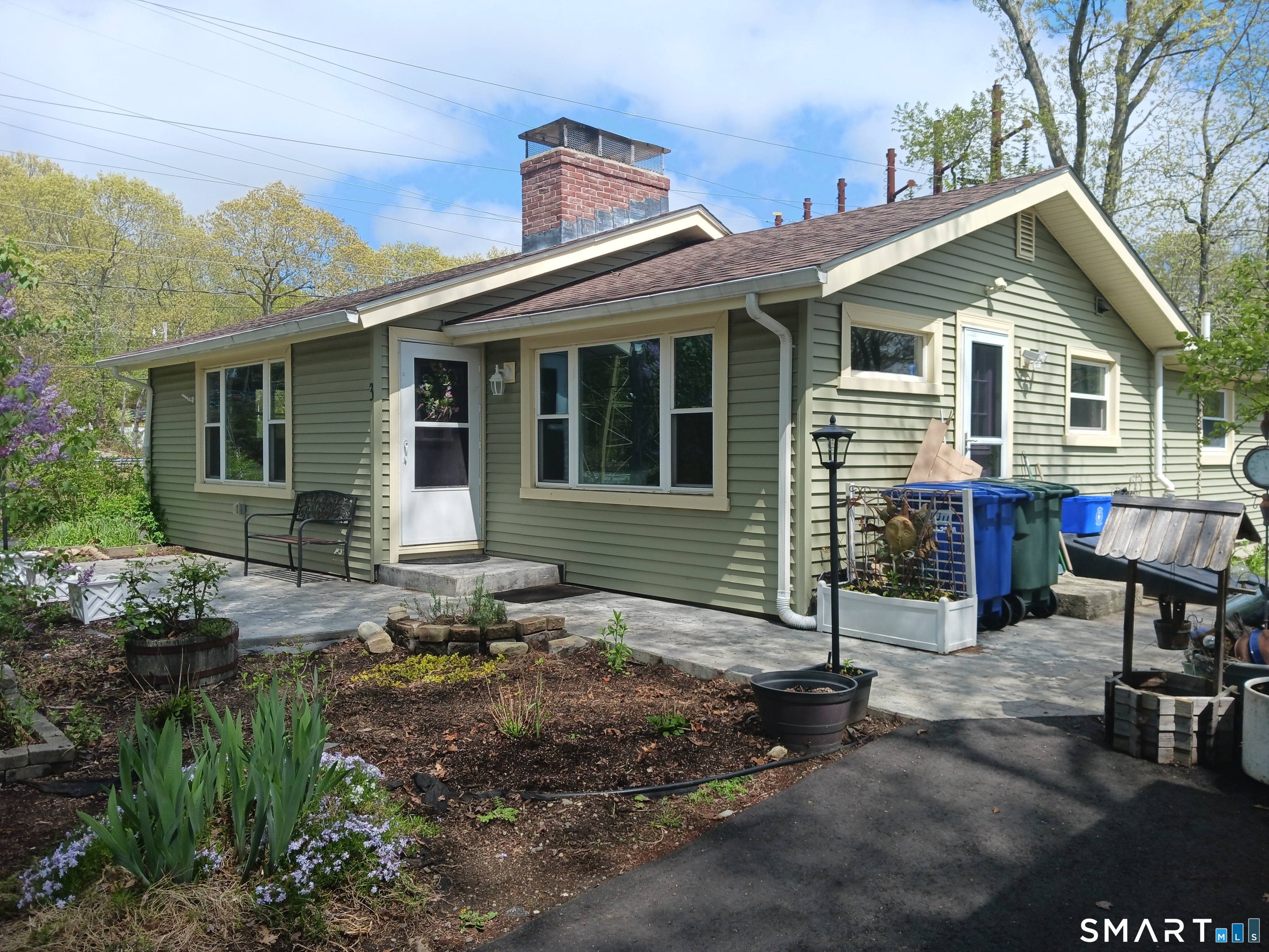 3 Vinegar Hill Road Ledyard CT 06335