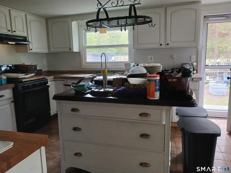 3 Vinegar Hill Road Ledyard CT 06335