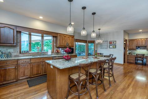 32 Sail Harbour Drive New Fairfield CT 06812