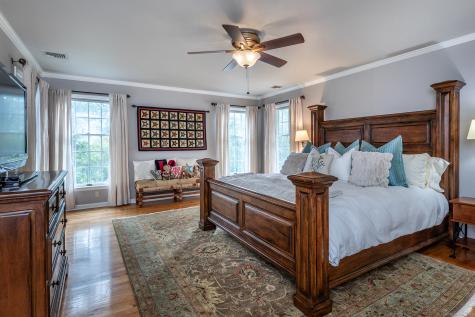 32 Sail Harbour Drive New Fairfield CT 06812